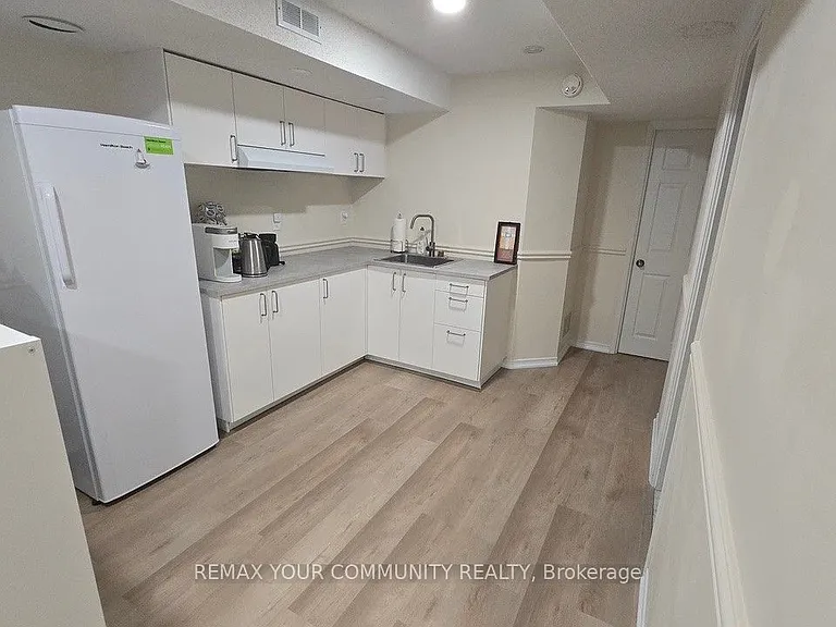 741 Caradonna Cres #25 — Photo 19