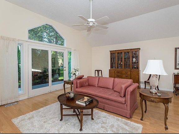 4th image of 33640 Wellingford Ct