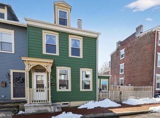 20 W Pearl St, Burlington, NJ 08016