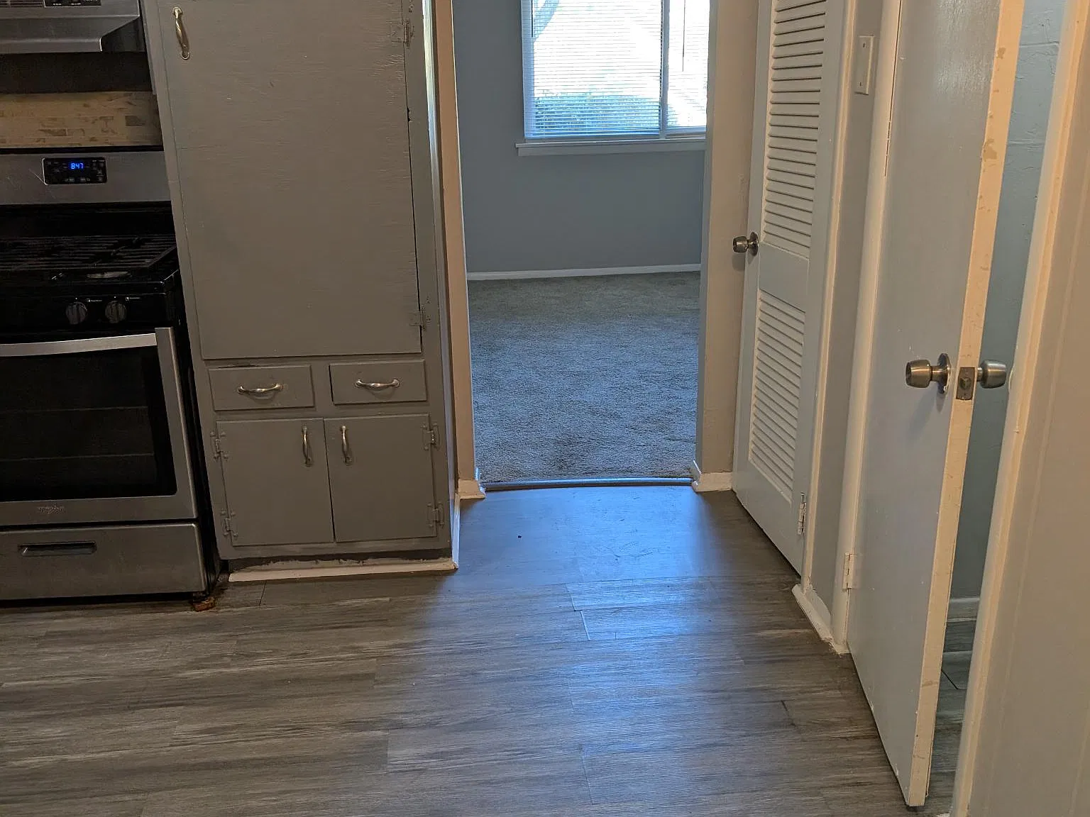 1 bed, 800 sqft, $1,050 — Photo 3