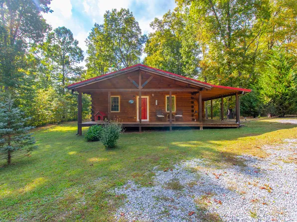 106 Southerland Private Dr, Elizabethton, TN 37643