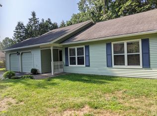 38 Algonquin Rd, Clifton Park, NY 12065