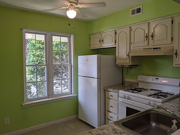Kitchen from DR