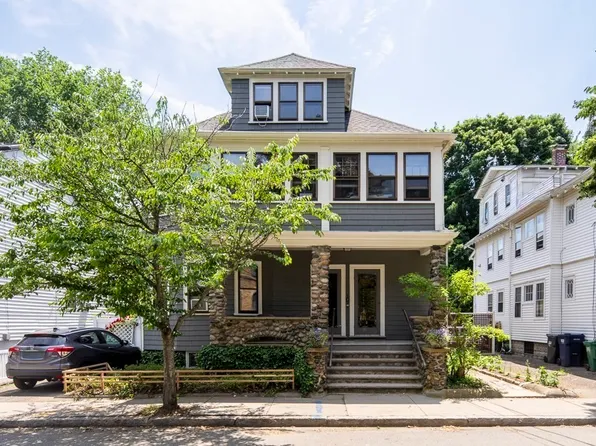 10-12 Notre Dame Ave Unit 3, Cambridge, MA 02140