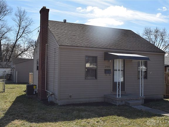 4th image of 2160 Martin Ave