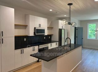 1356 Briar Creek Rd, Charlotte, NC 28205