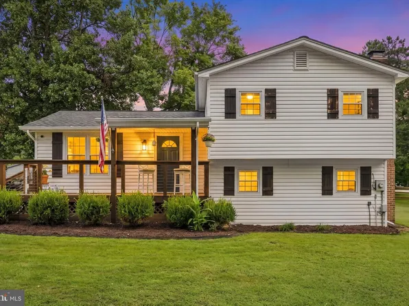 30060 Blackfoot Dr, Mechanicsville, MD 20659
