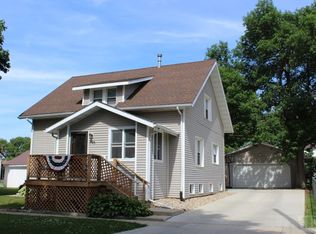 745 Allen Ave, Garner, IA 50438