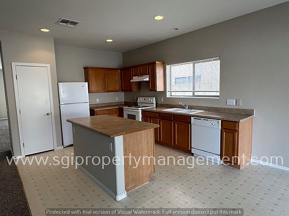 3rd image of 4514 E Whitehall Dr
