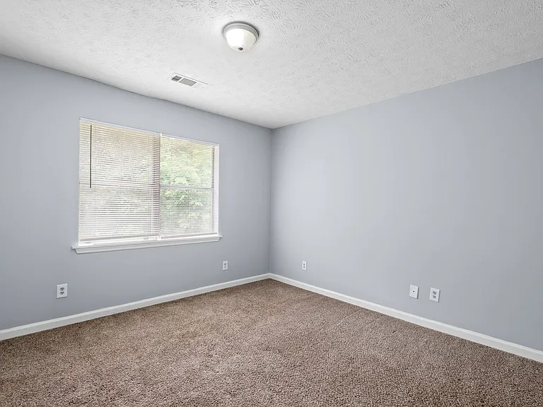 356 N. 19th St — Photo 12