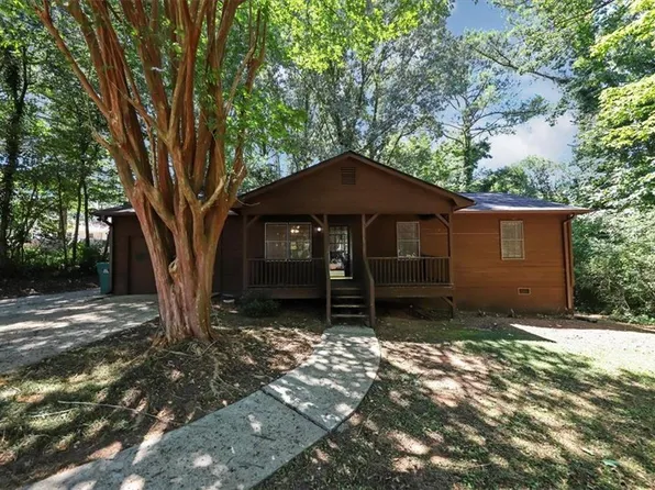 210 Candy Ln, Canton, GA 30115
