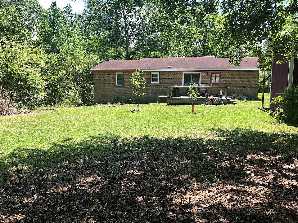 2nd image of 1926 Blue Creek Rd
