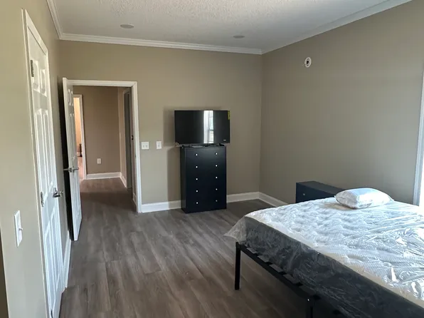 163 Pinecrest Dr, Douglas, GA 31535