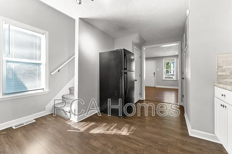 2 bed, 2.0 bath, 1186 sqft, $1,450 — Photo 3