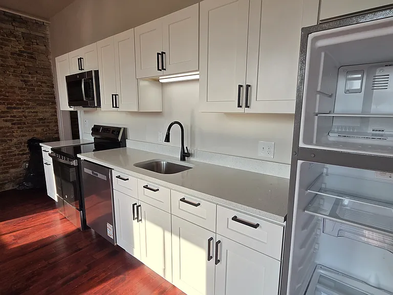 1500 Arch St #4 — Photo 2