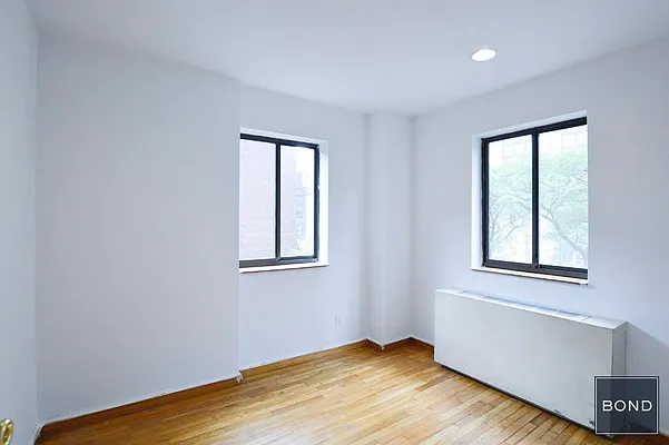 Rented by Bond New York | media 15