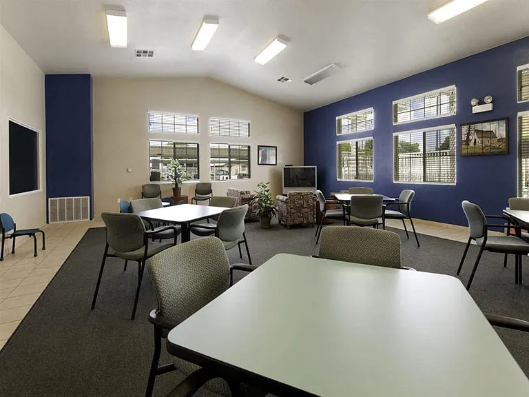 1160 E Church Ave — Photo 5