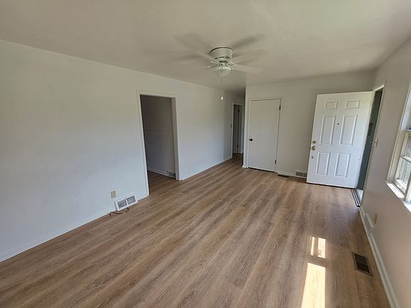 2nd image of 107 Grant St