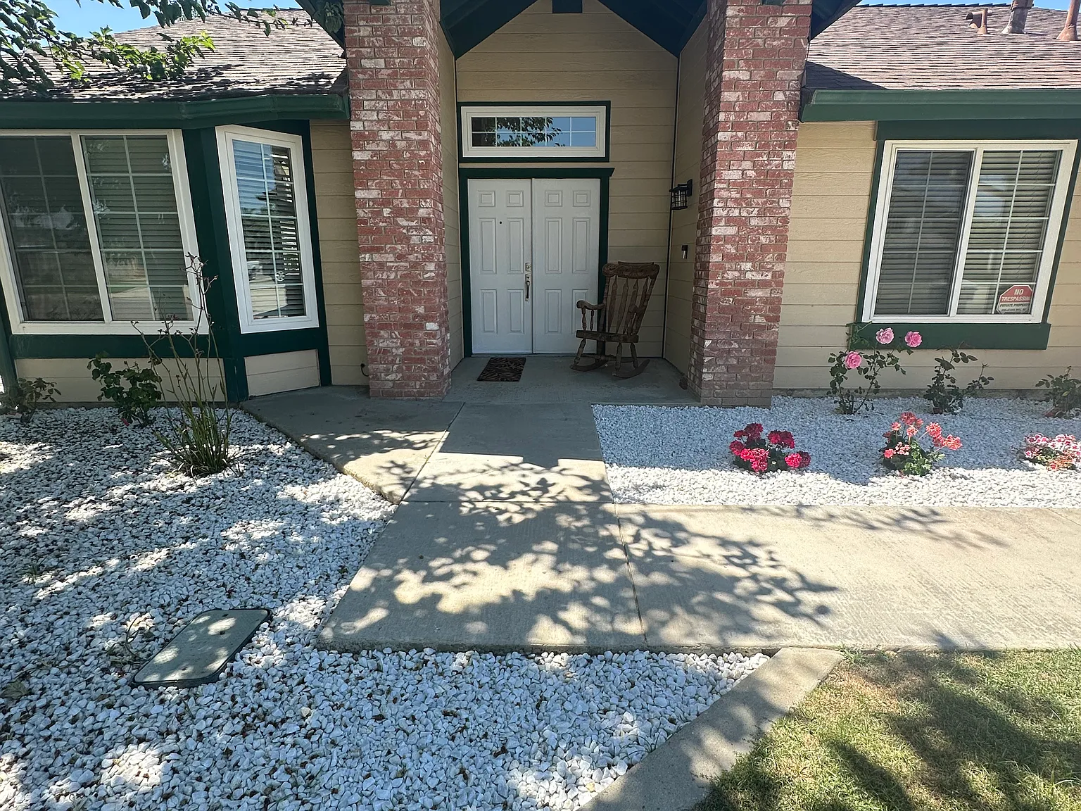 14405 Culiacan Ave — Photo 2