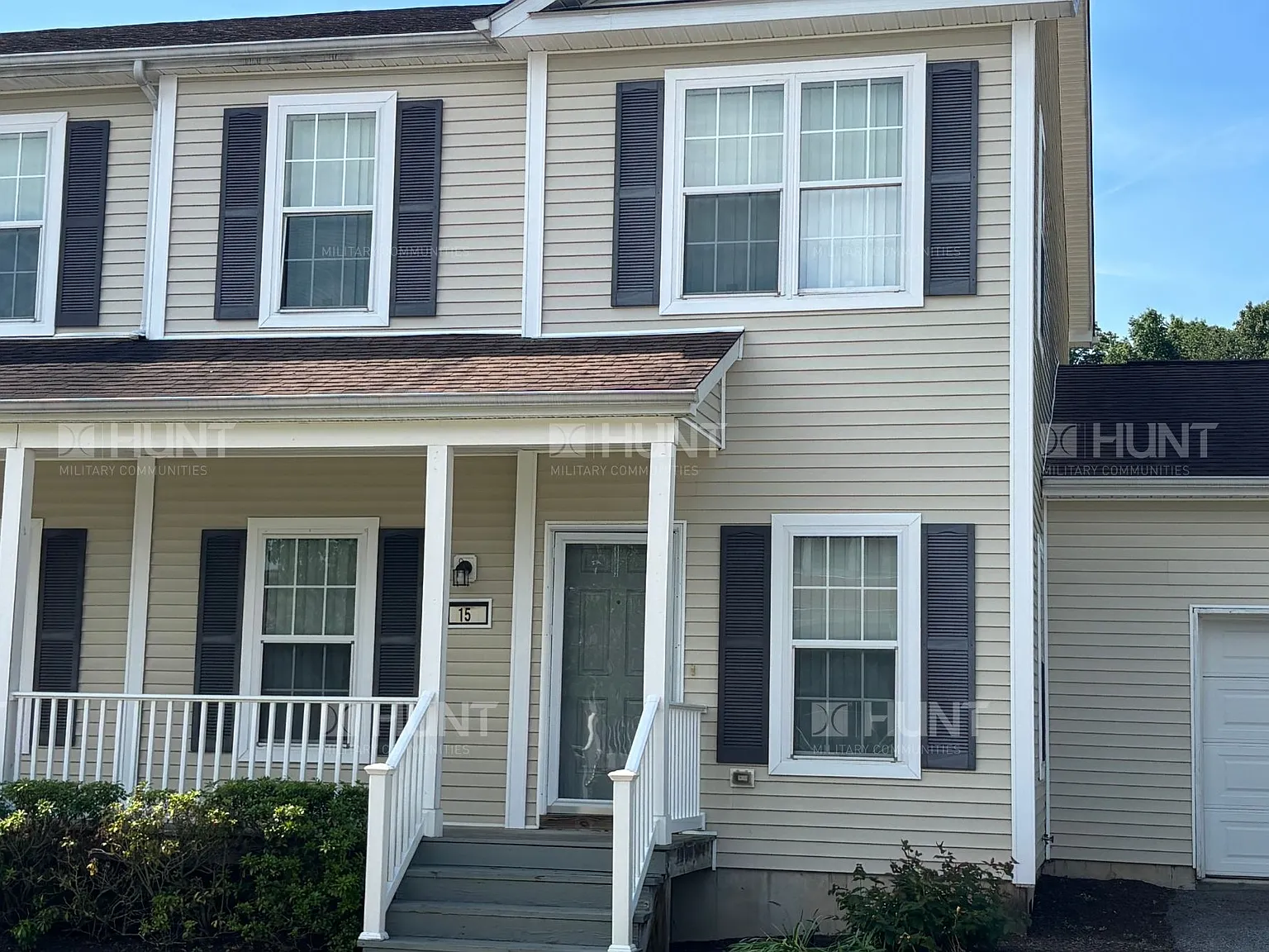 3 bed, 2.5 bath, 1692 sqft, $3,400 — Photo 2