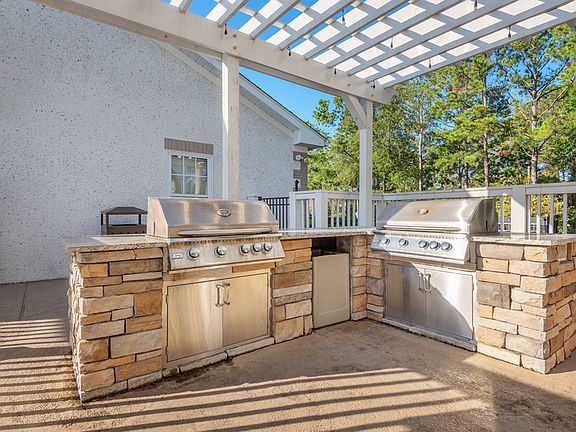 5th image of 814 Saint Andrews Dr #70414