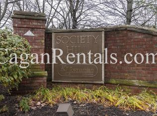 108 Versailles Ct, Hamilton, NJ 08619