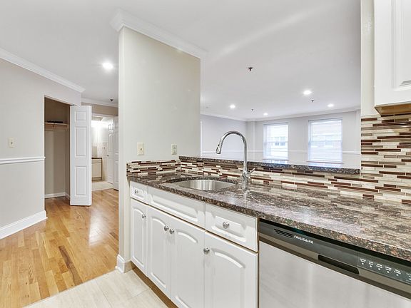 5th image of 101 Clinton St APT 314