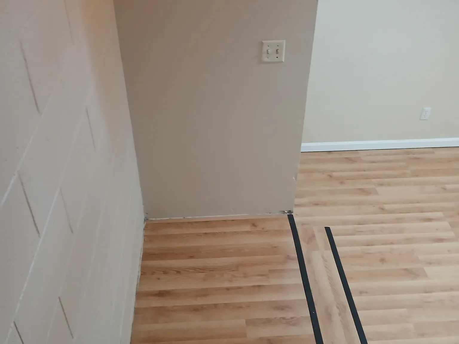711 S. Poplar St - C — Photo 3