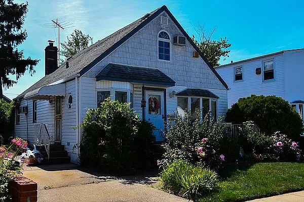 1st image of 76-28 264th St