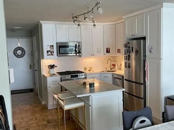 1360 Ocean Pkwy