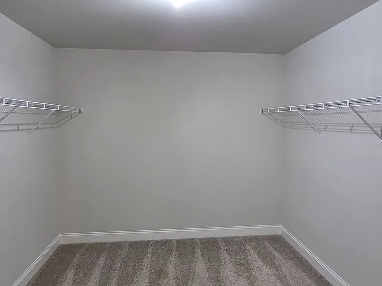 521 Elkwood Ln — Photo 35