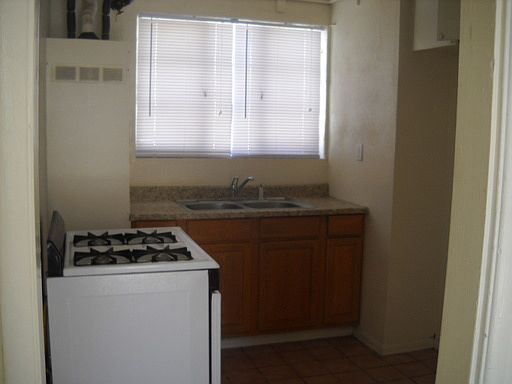 2nd image of 4241 7/8 Redondo Beach Blvd