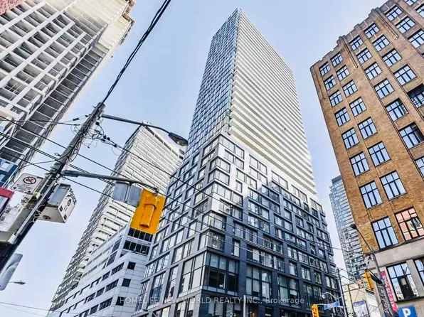 101 Peter St, Toronto, ON