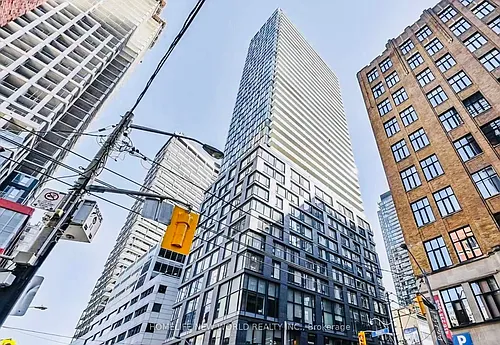 101 Peter St Photo 1