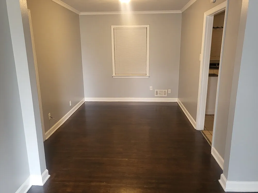 3 bed, 1.5 bath, 1149 sqft, $1,050 — Photo 2