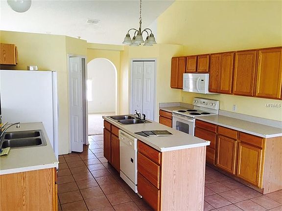 5th image of 805 Jayhil Dr