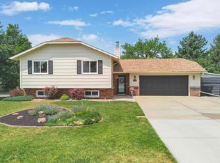 3601 Meadowbrook Dr, Rapid City, SD 57702
