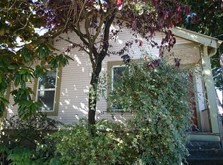 5619 Brooklyn Ave NE, Seattle, WA 98105