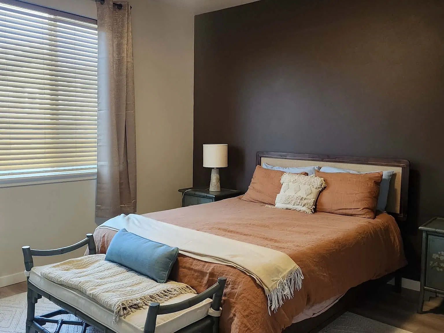 2 bed, 1294 sqft, $1,995 — Photo 4