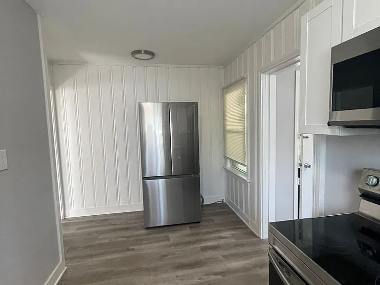 1112 Lee Ave — Photo 8