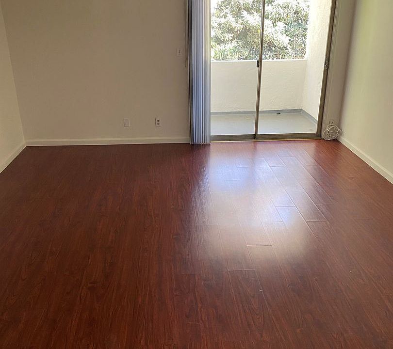 1st image of 1520 Butler Ave #10