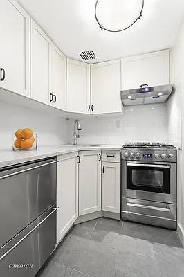 Sold by Corcoran | media 14