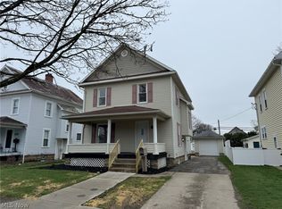 728 Oak St NW, New Philadelphia, OH 44663