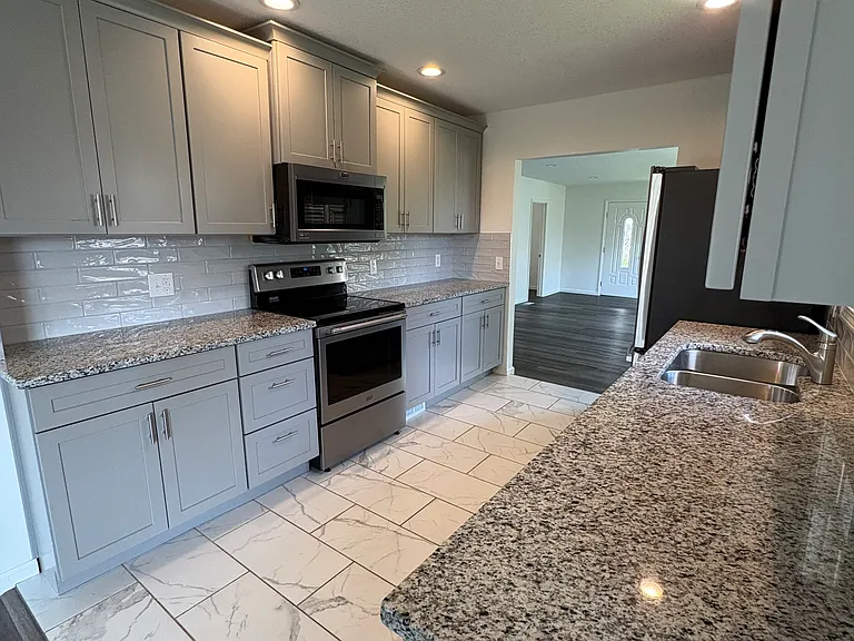 4534 Summit St — Photo 13