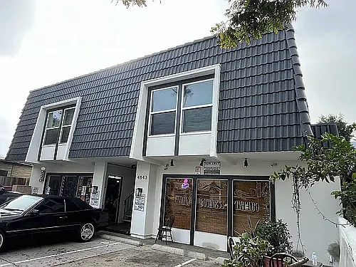 4843 Voltaire St #1