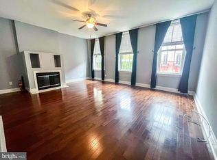 1619 Spruce St APT 2, Philadelphia, PA 19103