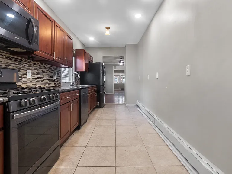 271 Cator Ave #1 — Photo 14
