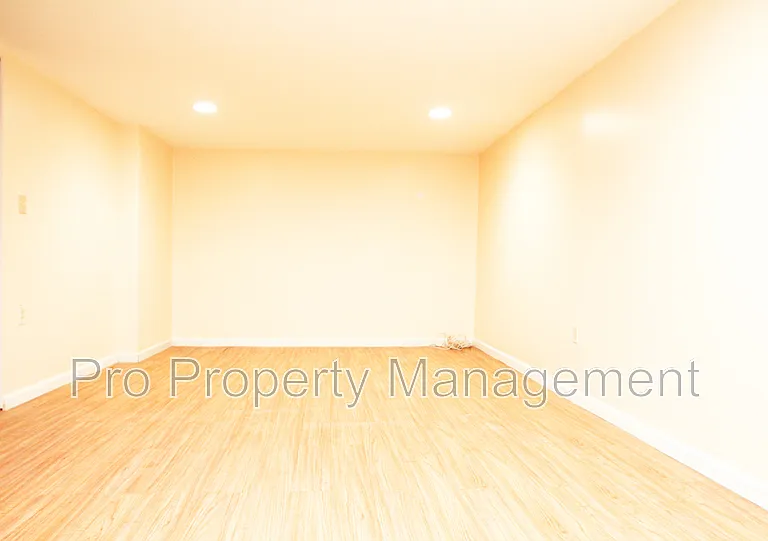 97 Park Ave #10 — Photo 12