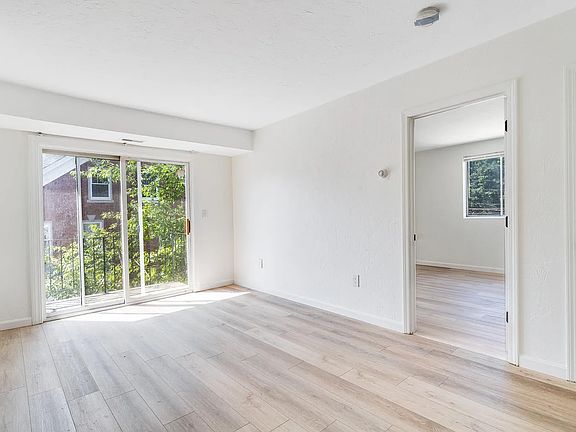 5th image of 648 Washington St APT 3A