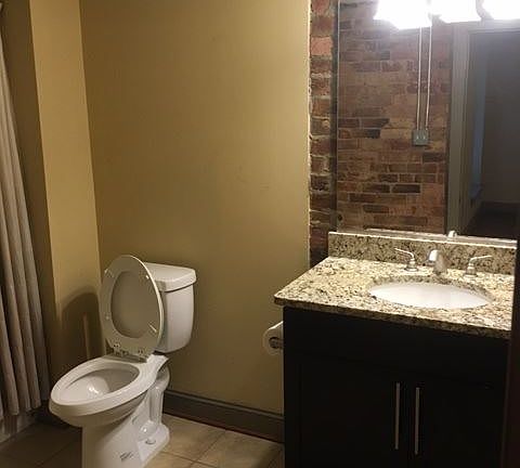 2nd image of 321 W Franklin St APT 3